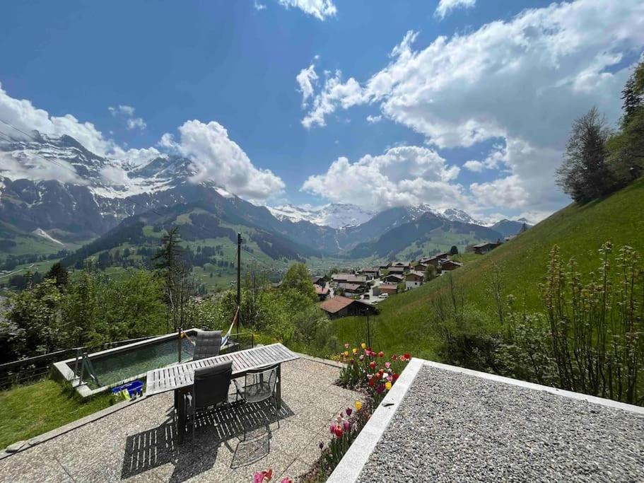 Chalet Sonnenheim, Wohnung Mit Panoramafenster Adelboden Exterior foto